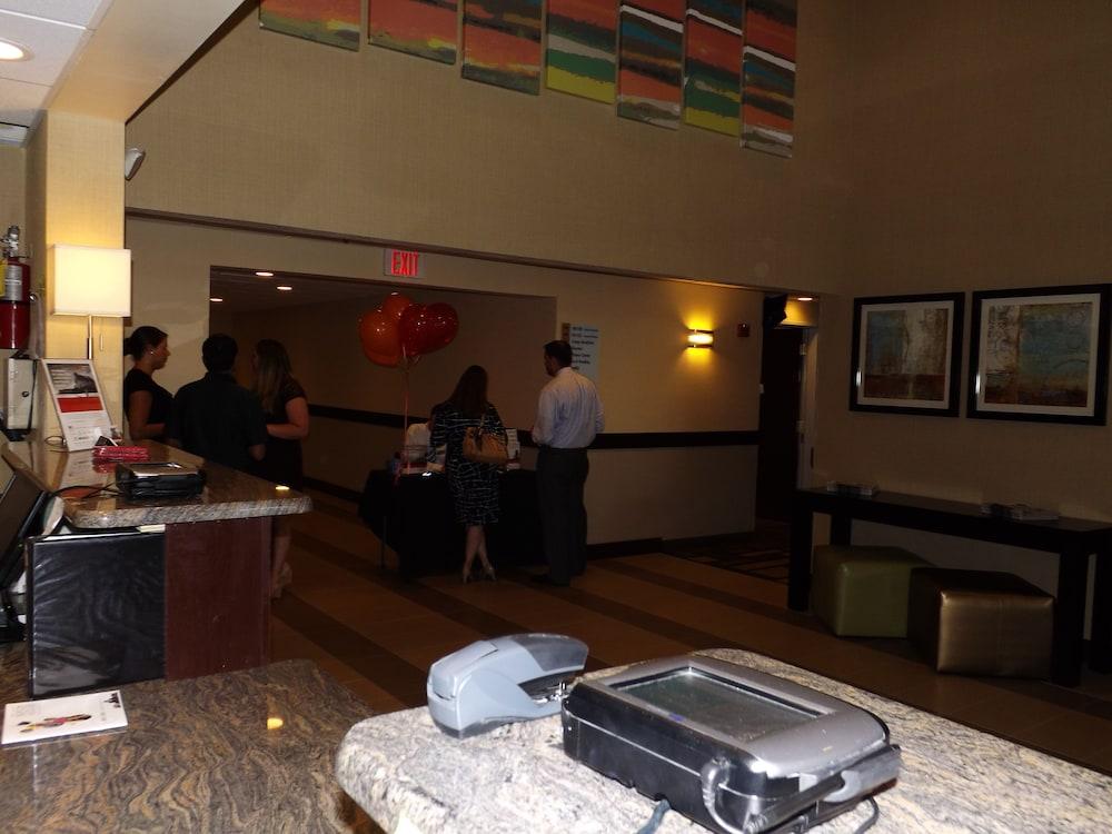 Holiday Inn Express Lexington Southwest Nicholasville By Ihg Bagian luar foto