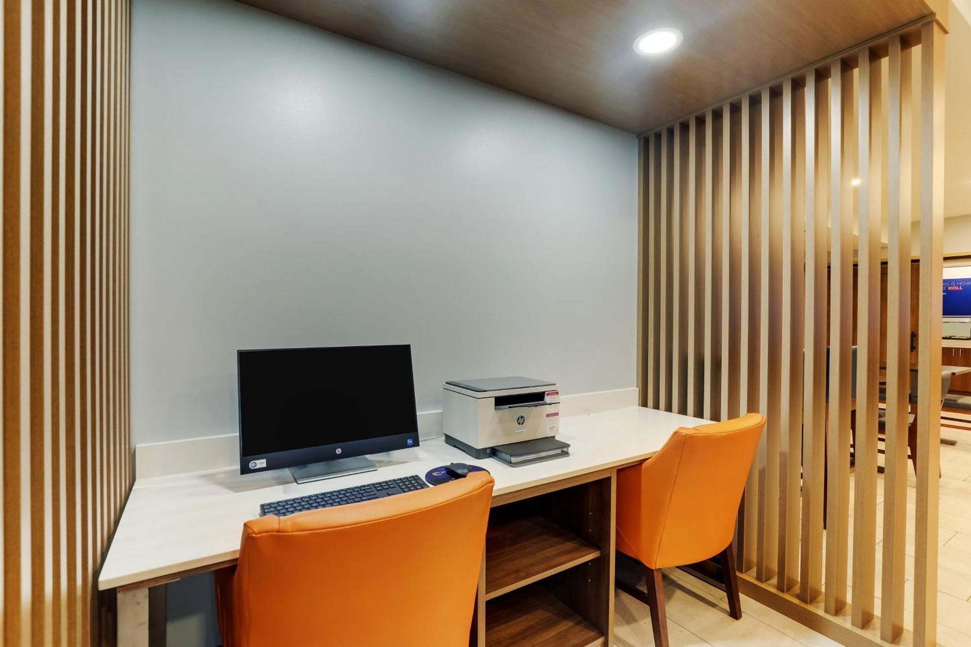 Holiday Inn Express Lexington Southwest Nicholasville By Ihg Bagian luar foto