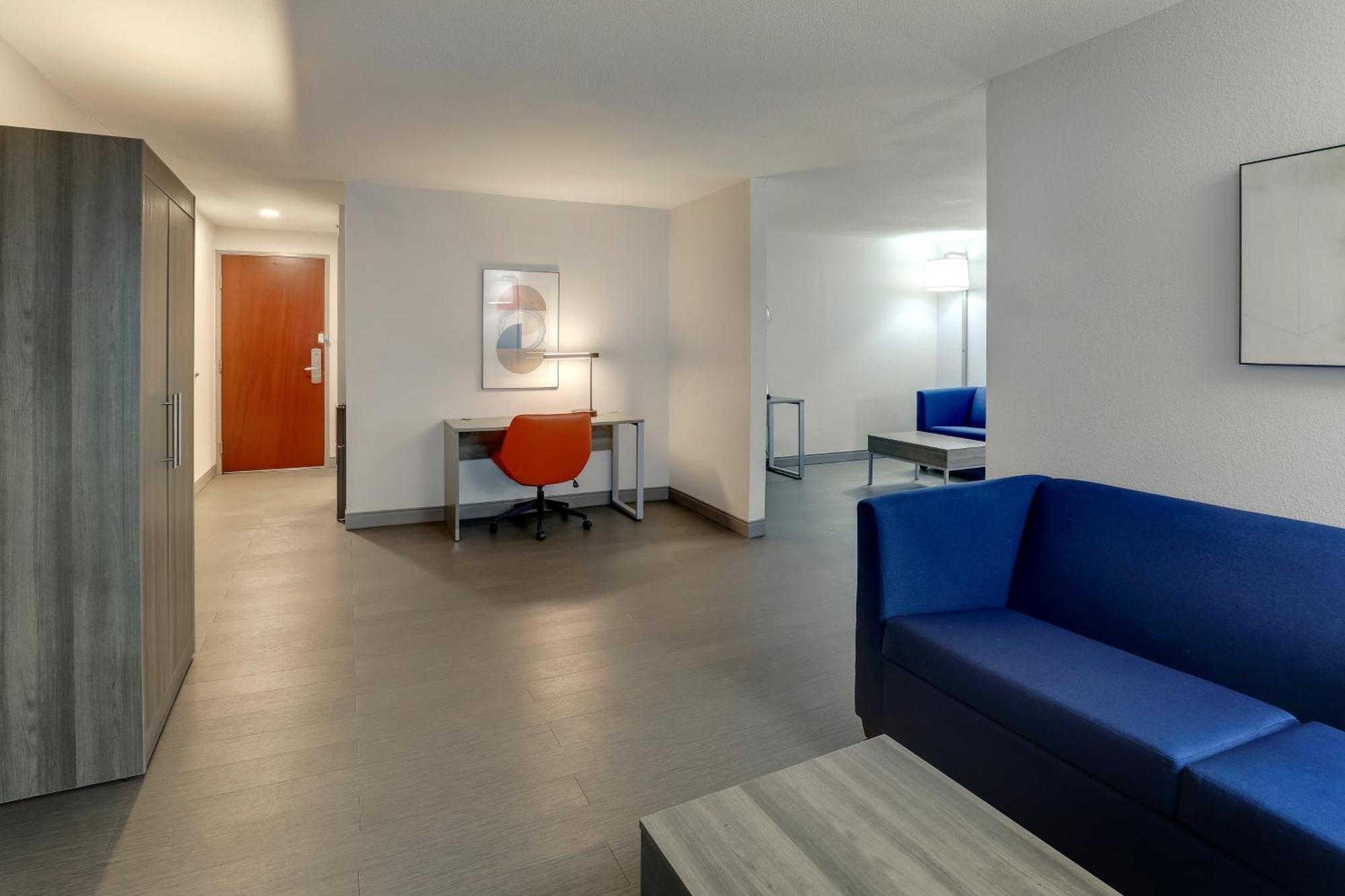 Holiday Inn Express Lexington Southwest Nicholasville By Ihg Bagian luar foto