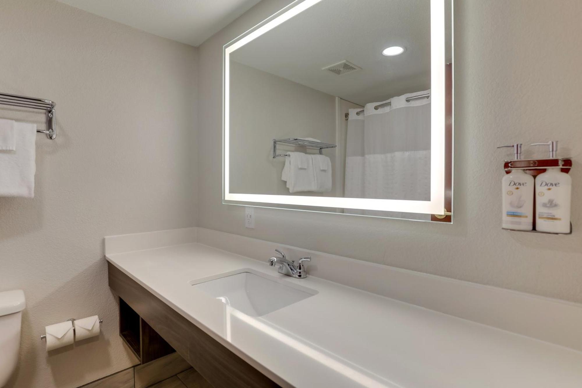 Holiday Inn Express Lexington Southwest Nicholasville By Ihg Bagian luar foto